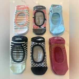 NWOT TAVI Grip socks bundle